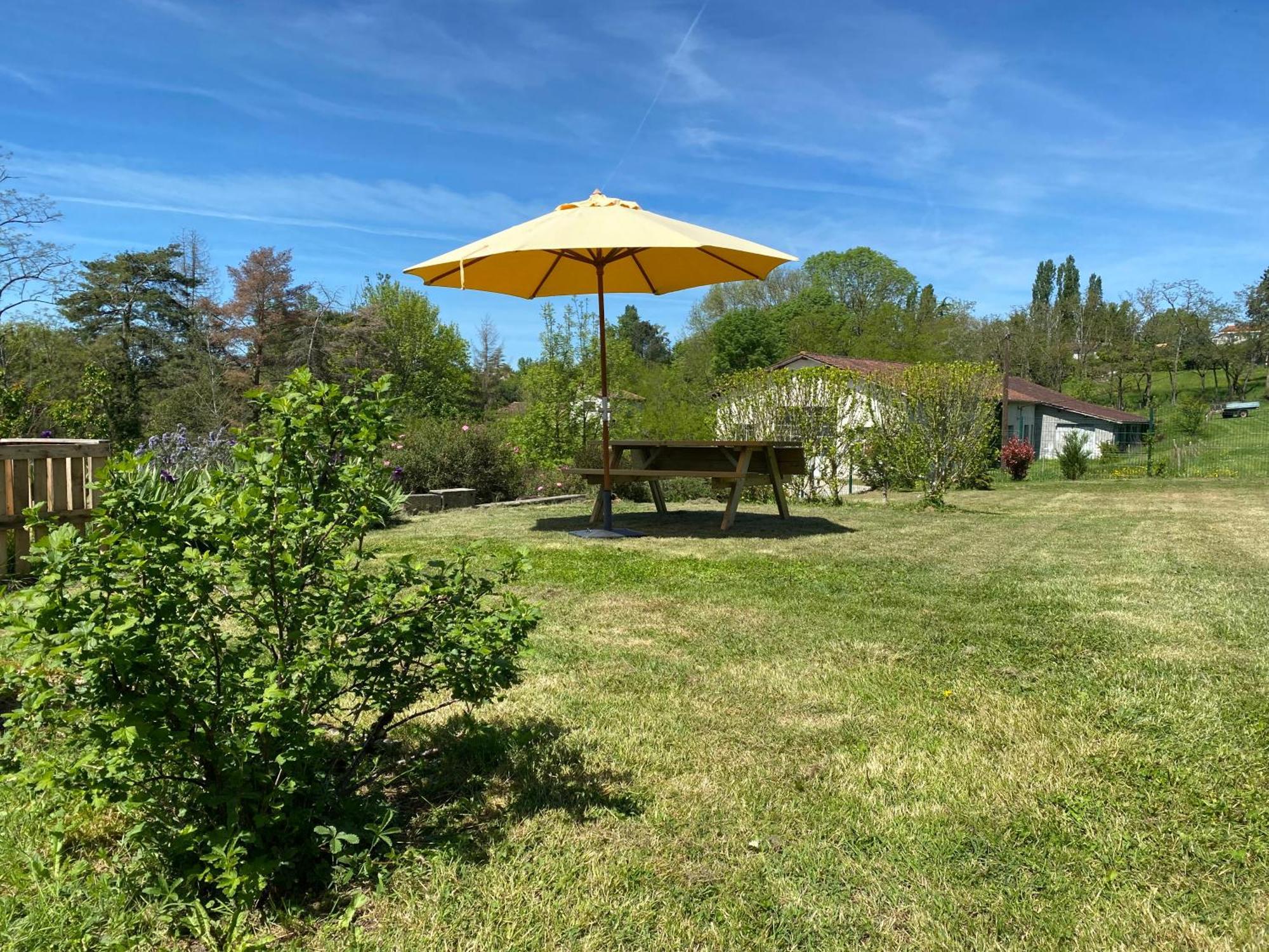 Aux Trois Muriers Villeneuve-sur-Lot Dış mekan fotoğraf
