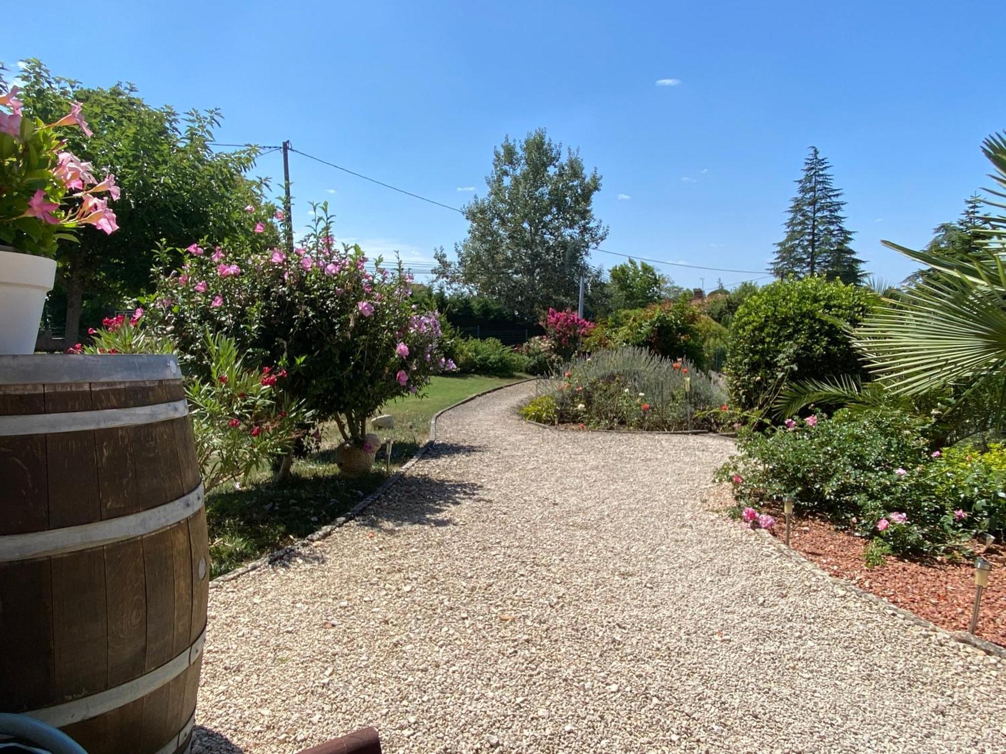 Aux Trois Muriers Villeneuve-sur-Lot Dış mekan fotoğraf